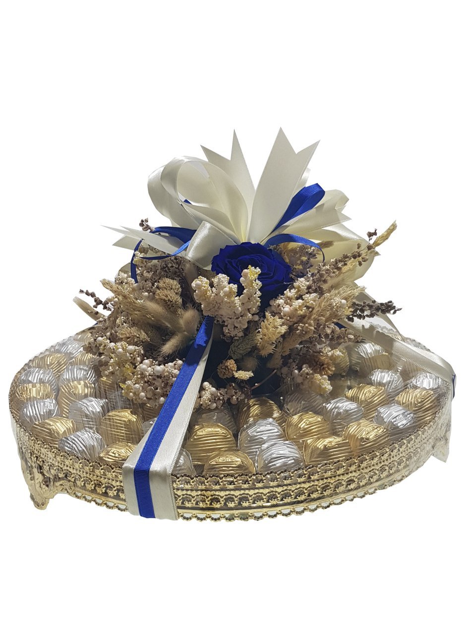 Şoklamış Gül Eşliğinde Çikolata Tepsisi